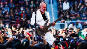 Synopsis: Chocolate Starfish and the Hot Dog Flavored Water